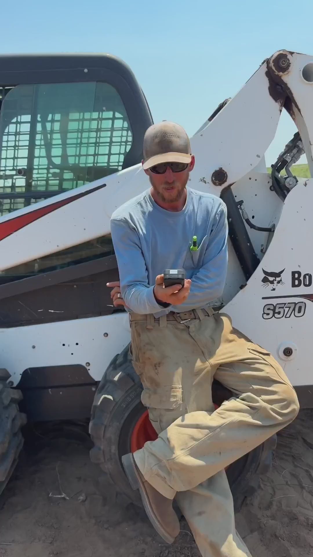 Video demonstrating using a GPS device on construction equipment