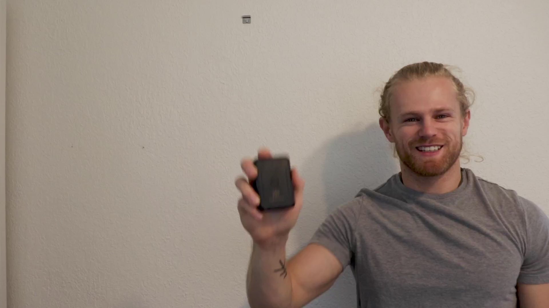 Video demonstrating using a GPS device with a live audio feature